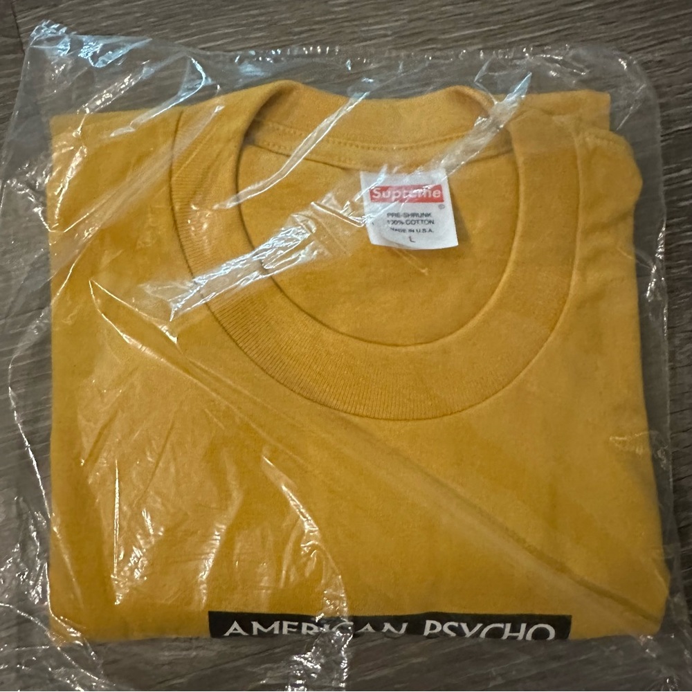 Size L - Supreme American Psycho T-Shirt Mustard Yellow [FW23] - Picture 4 of 4